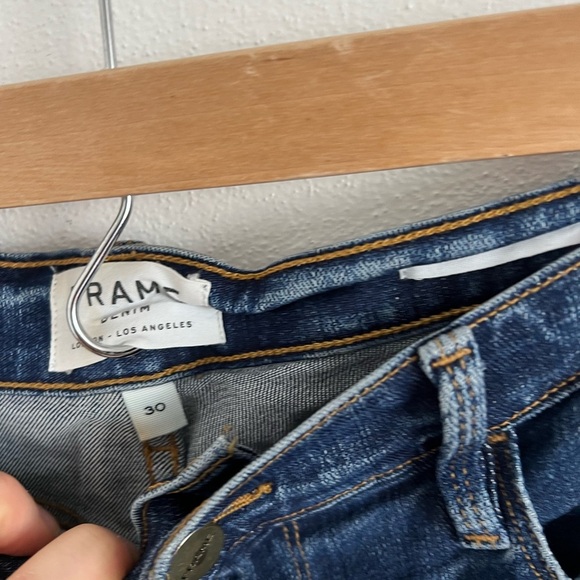 Frame Le Cutoff Shorts, size 30 - Picture 4 of 6